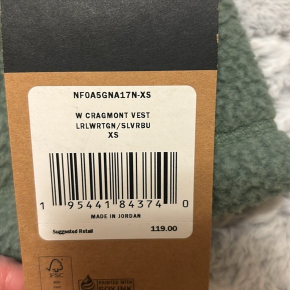 North Face Cragmont Vest NWT - Picture 3 of 4
